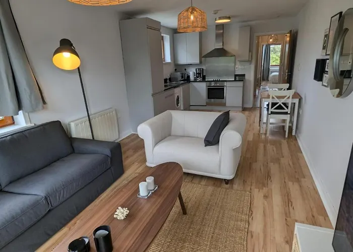 Newly Renovated D4 2bd The Aviva & Docklands